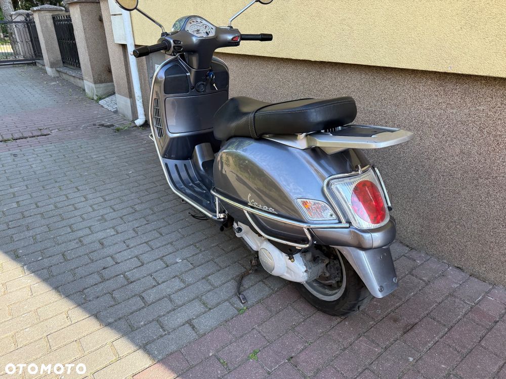 Vespa Grantourismo - 19