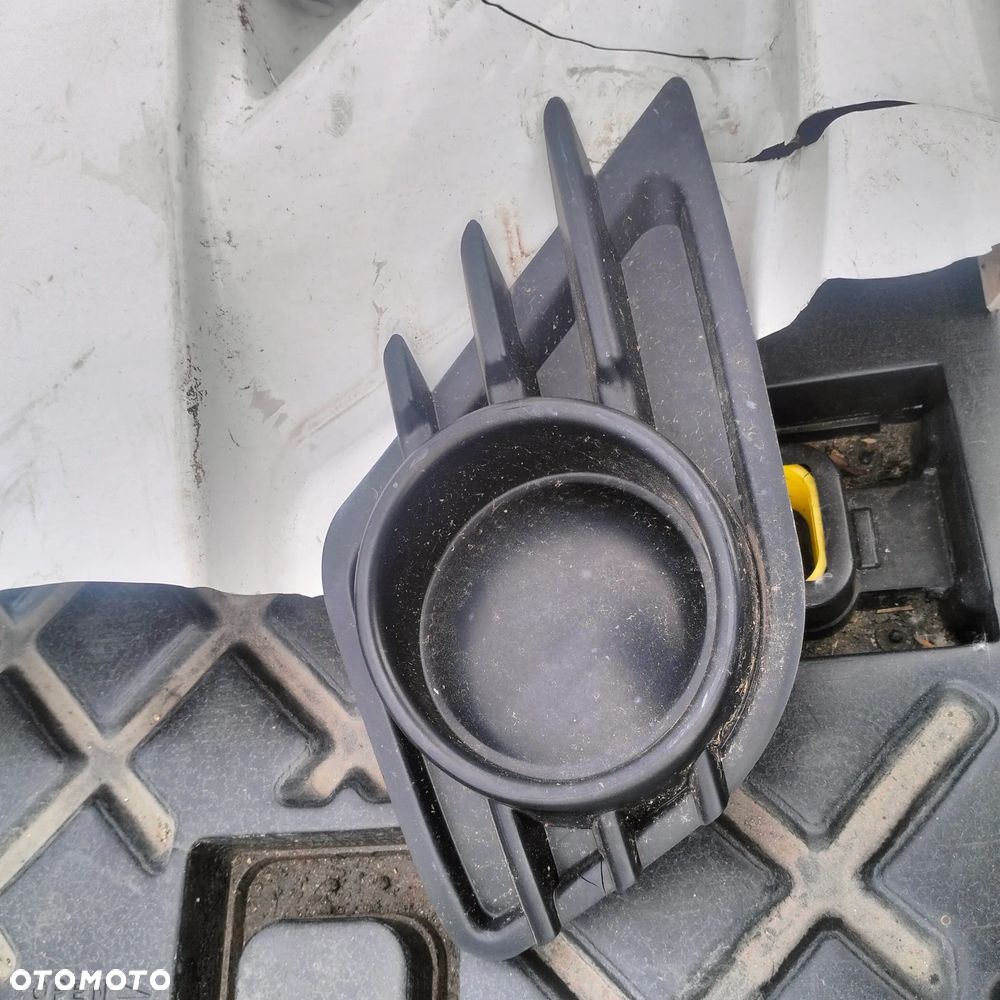 AIXAM MINI AUTO KRATKA NADŁADKA PRAWA ZDERZAKA PRZÓD - 1
