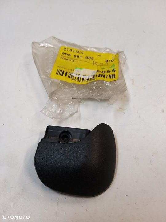 OSŁONA PROWADNICY FOTELA AUDI A4  B5 8D0881088