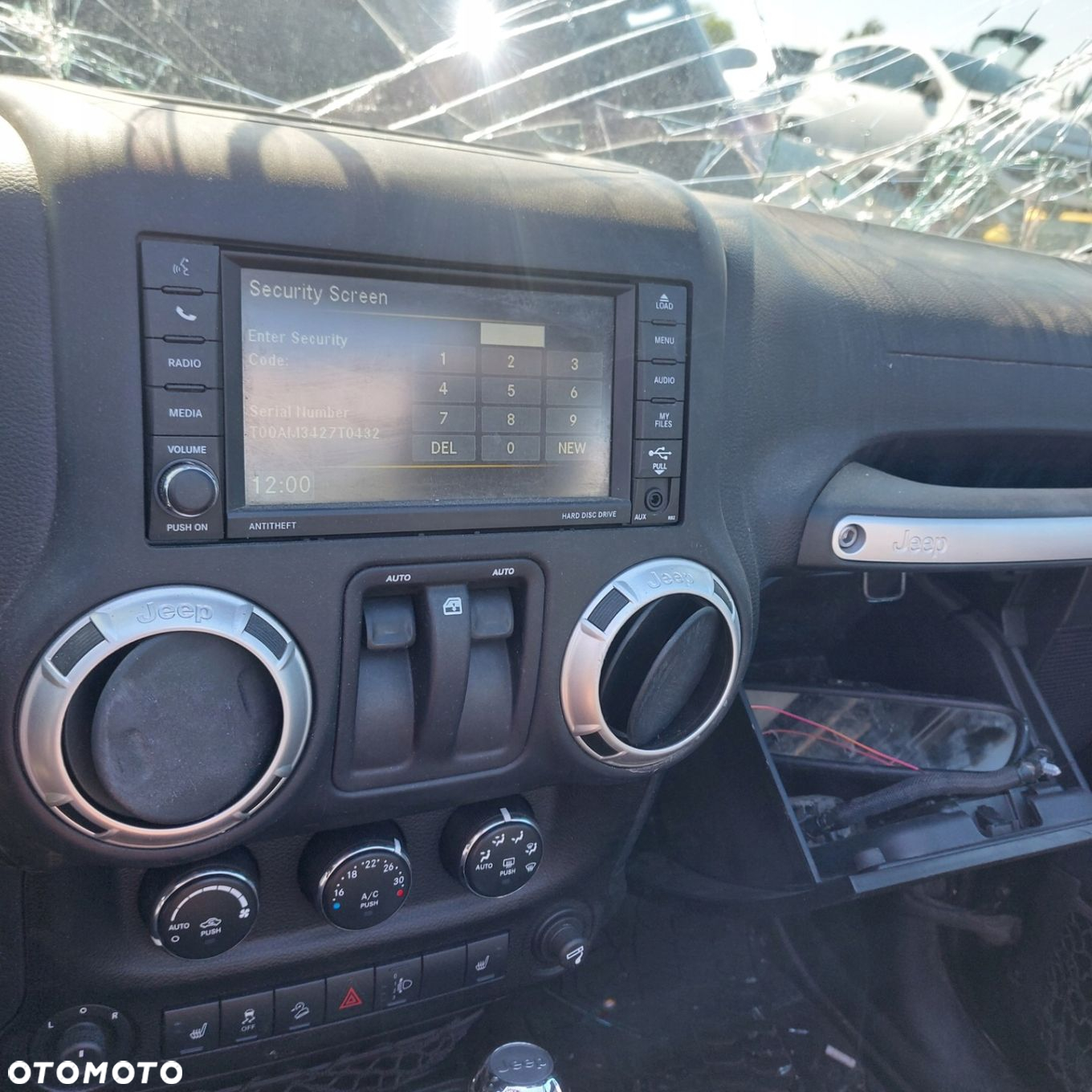 JEEP WRANGLER JK 2017 2.8 CRD LIFT wyświetlacz radio nawigacja - 2