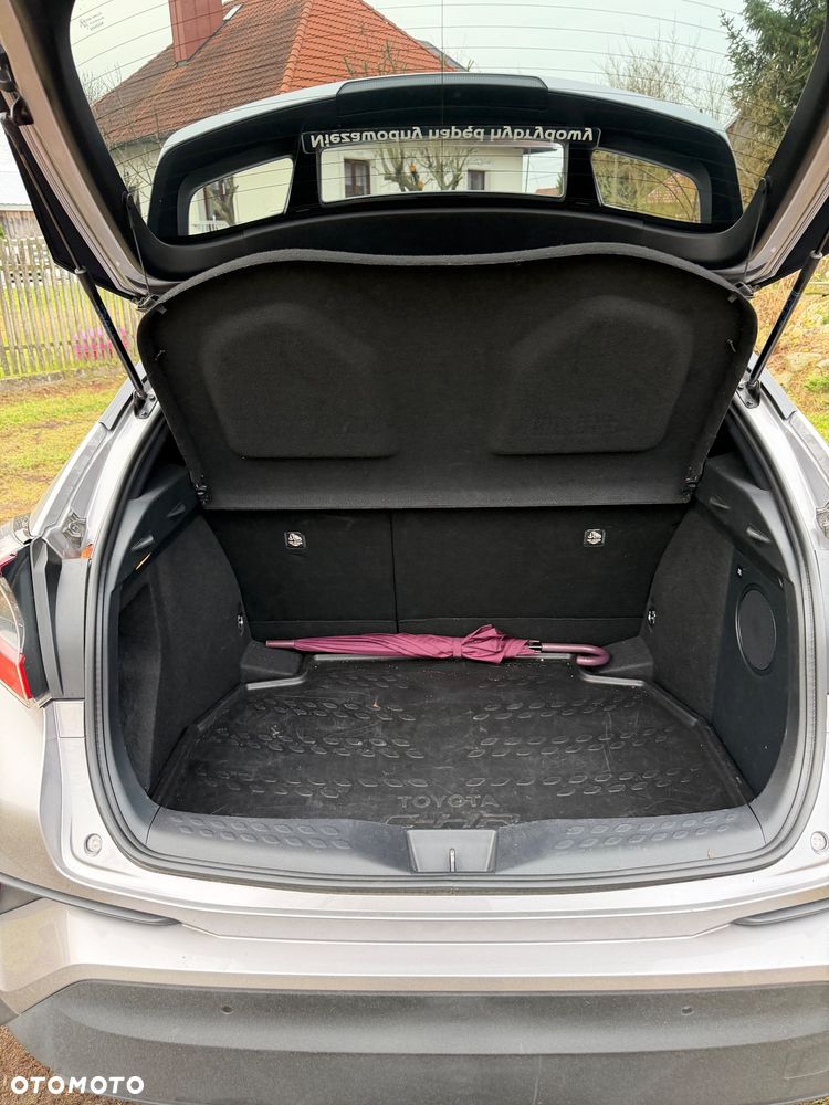 Toyota C-HR 1.8 Hybrid Prestige - 11