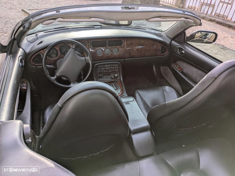 Jaguar XK - 5