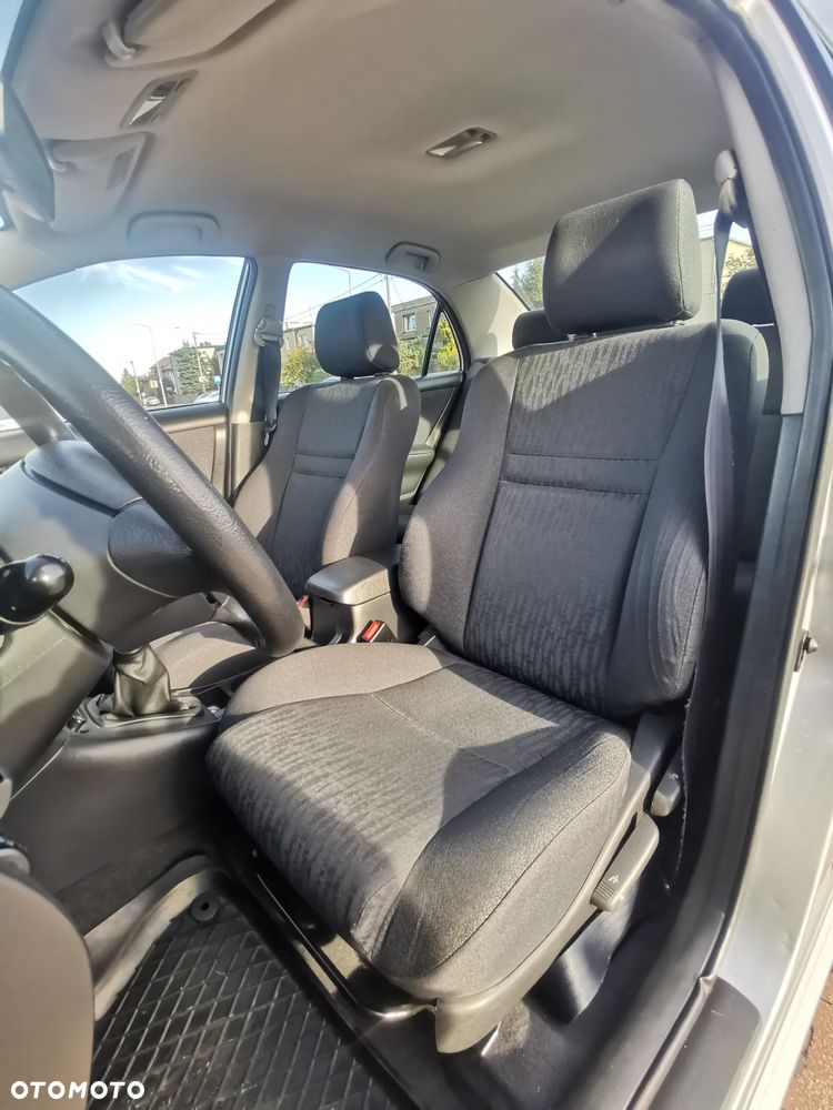 Toyota Corolla - 6