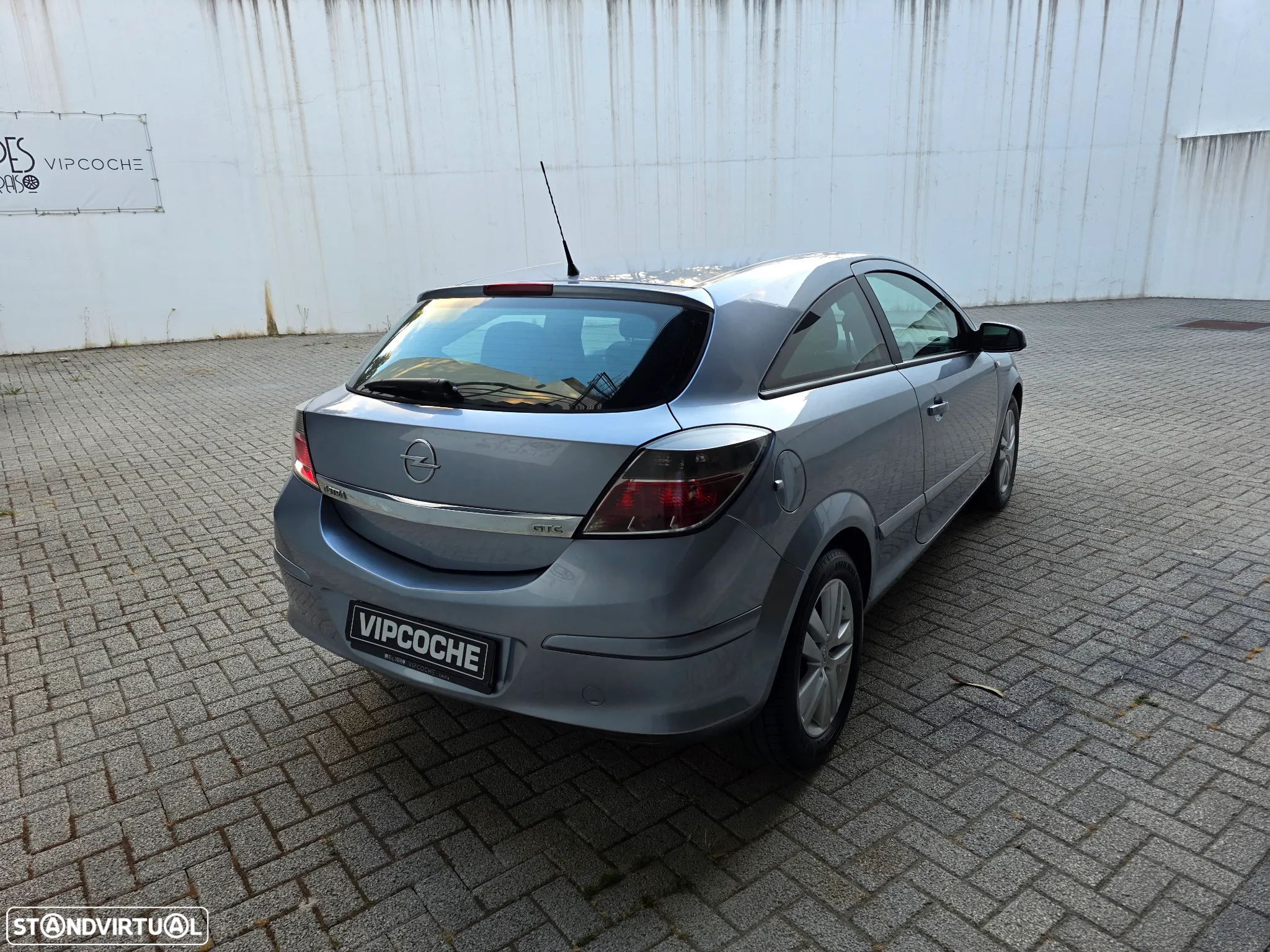 Opel Astra GTC 1.3 CDTi - 8