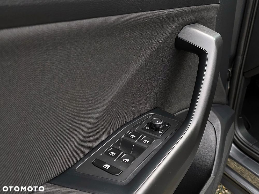 Volkswagen T-Roc 1.0 TSI OPF Style - 23