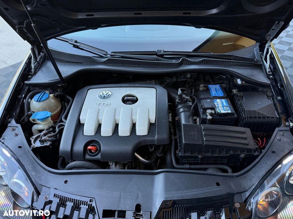 Volkswagen Golf - 11