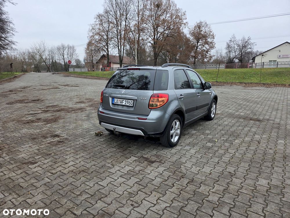 Suzuki SX4 1.6 VVT 4x2 Comfort - 8