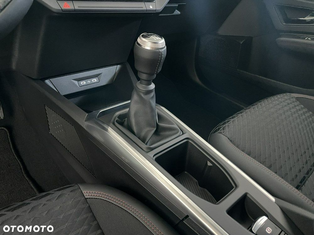 Renault Clio - 7