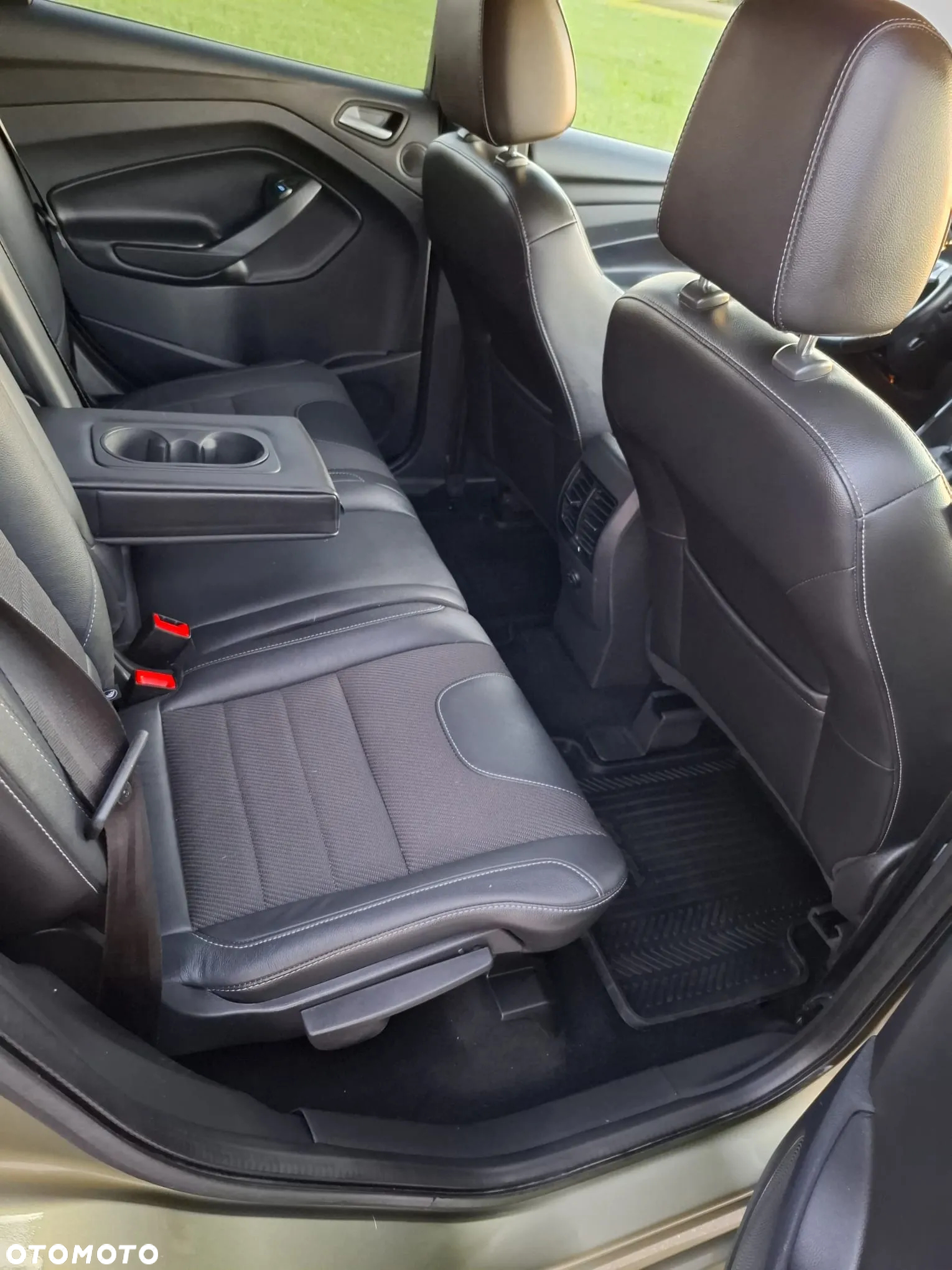 Ford Kuga 2.0 TDCi 4WD Titanium - 23