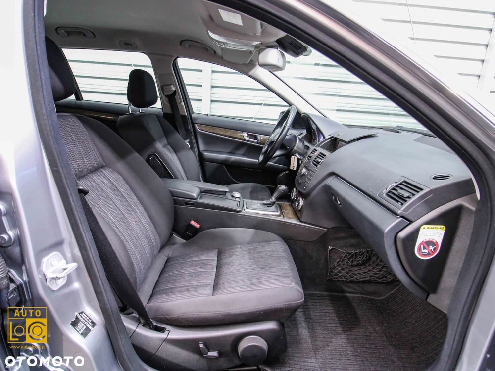 Mercedes-Benz Klasa C 180 CGI Automatik BlueEFFICIENCY Elegance - 10