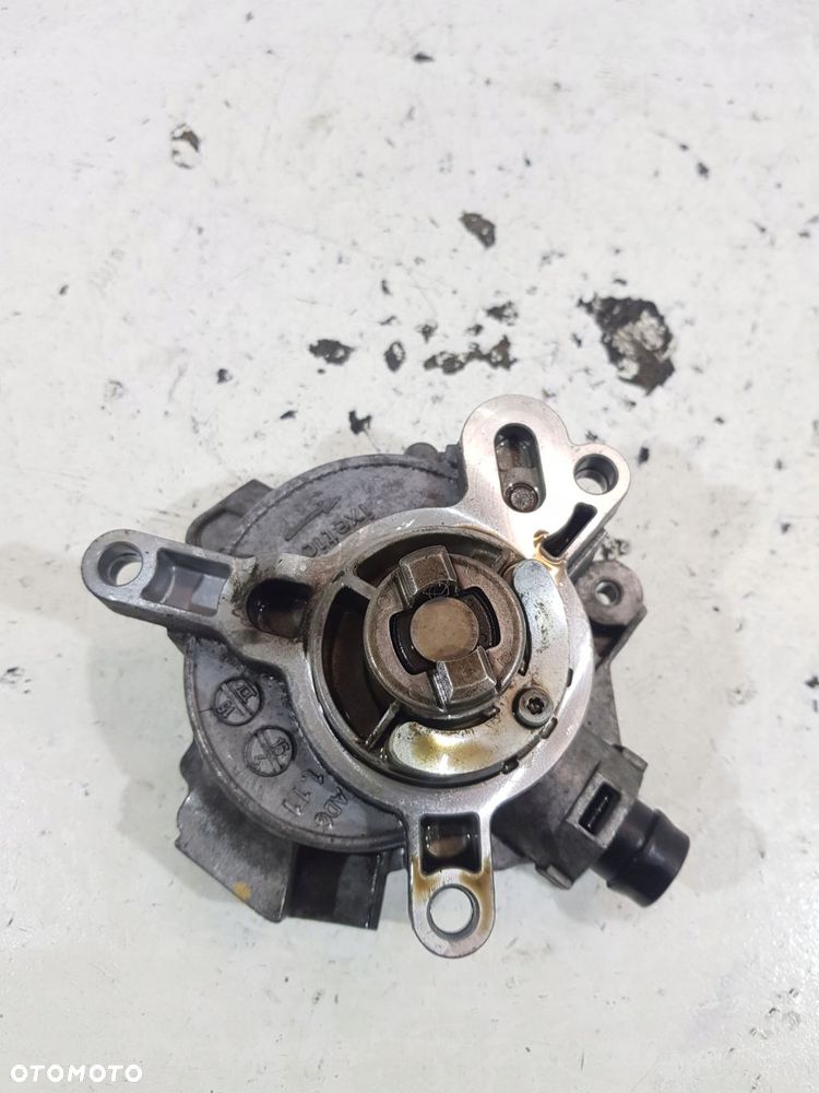 pompa vacum 31316688 volvo s60 ii v60 v70 2.0d - 8