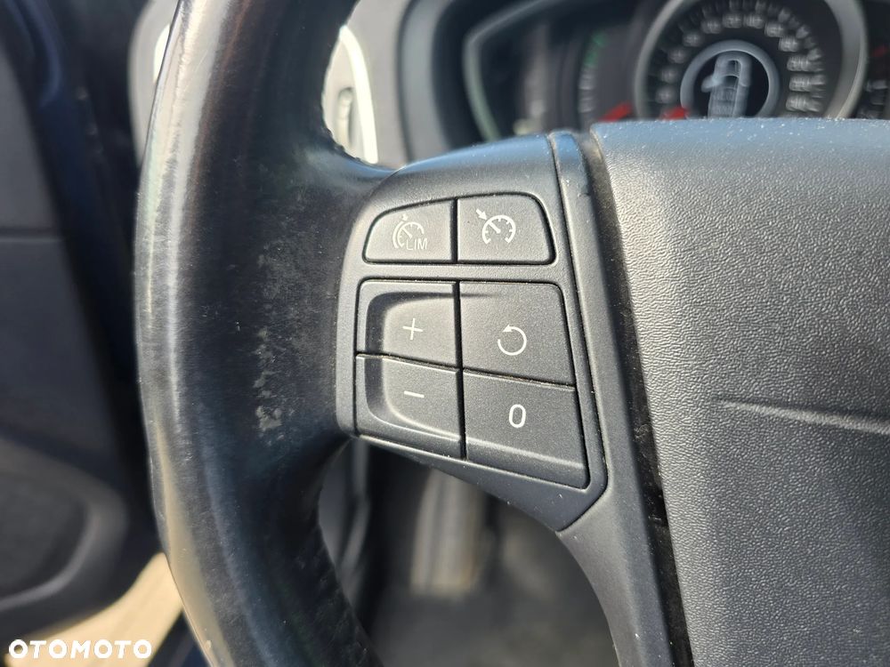 Volvo V40 - 27