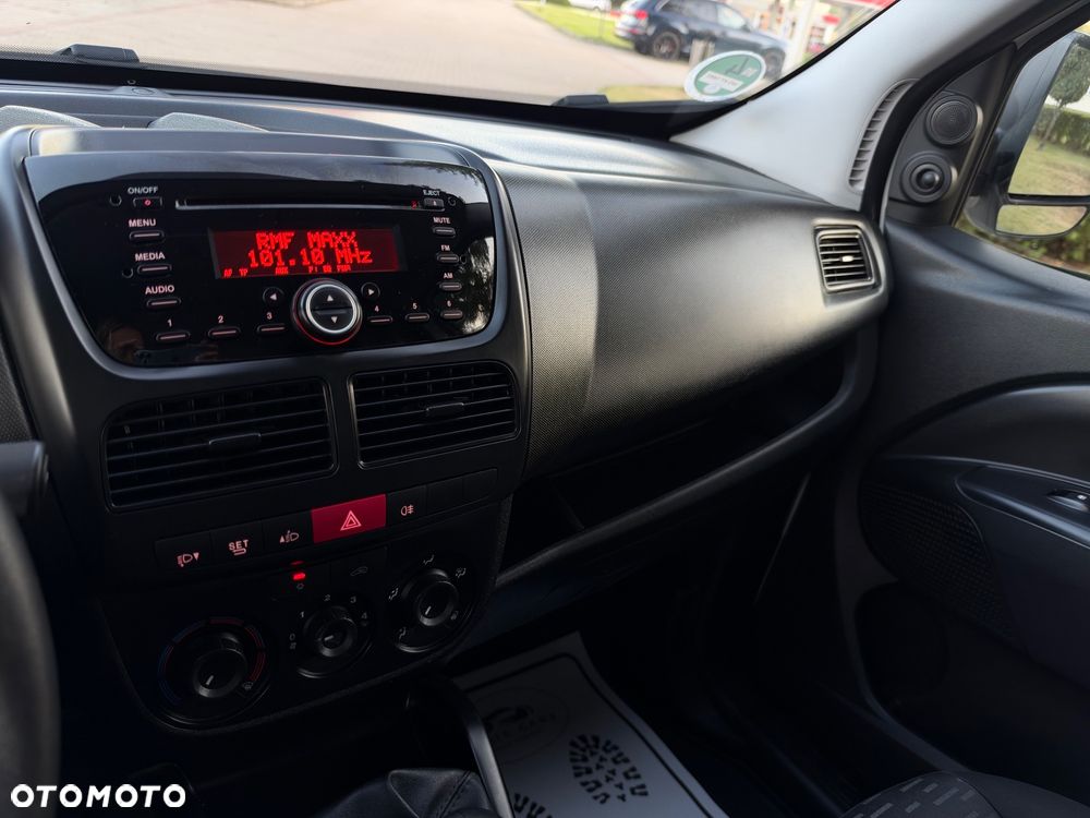Opel Combo - 38