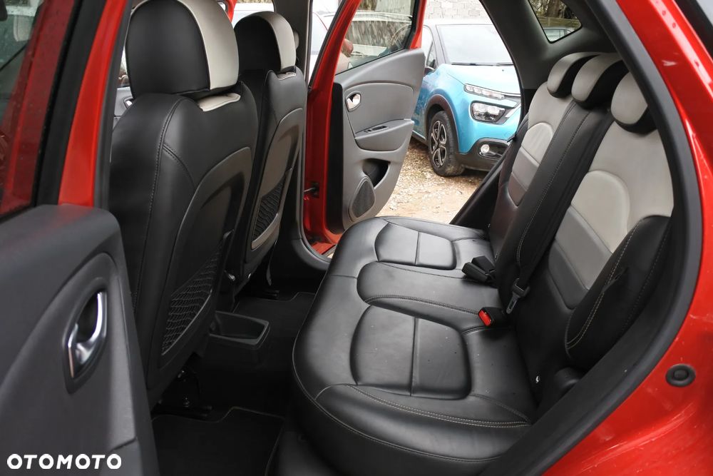 Renault Captur TCe 120 EDC Helly Hansen - 9