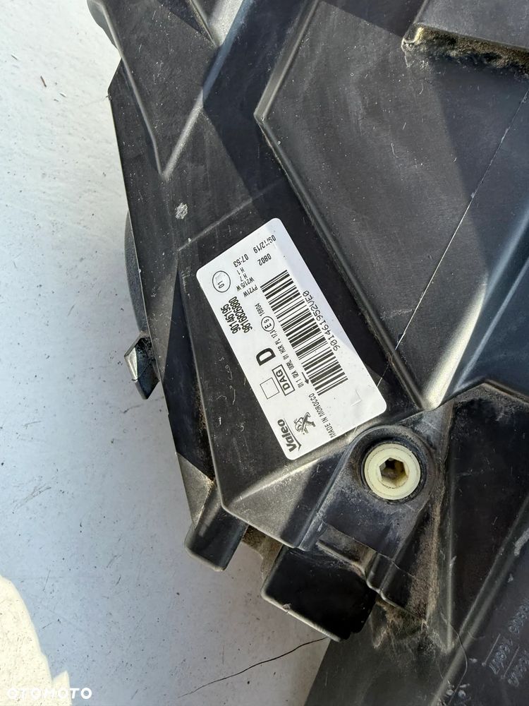 REFLEKTOR PRAWY LAMPA PRAWA PEUGEOT PARTNER 4 IV RIFTER 9816826880 - 9