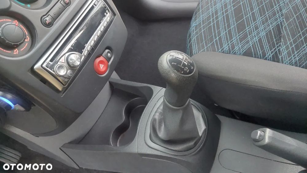 Renault Clio - 14