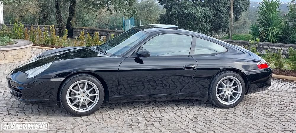Porsche 911 (996) Carrera - 22