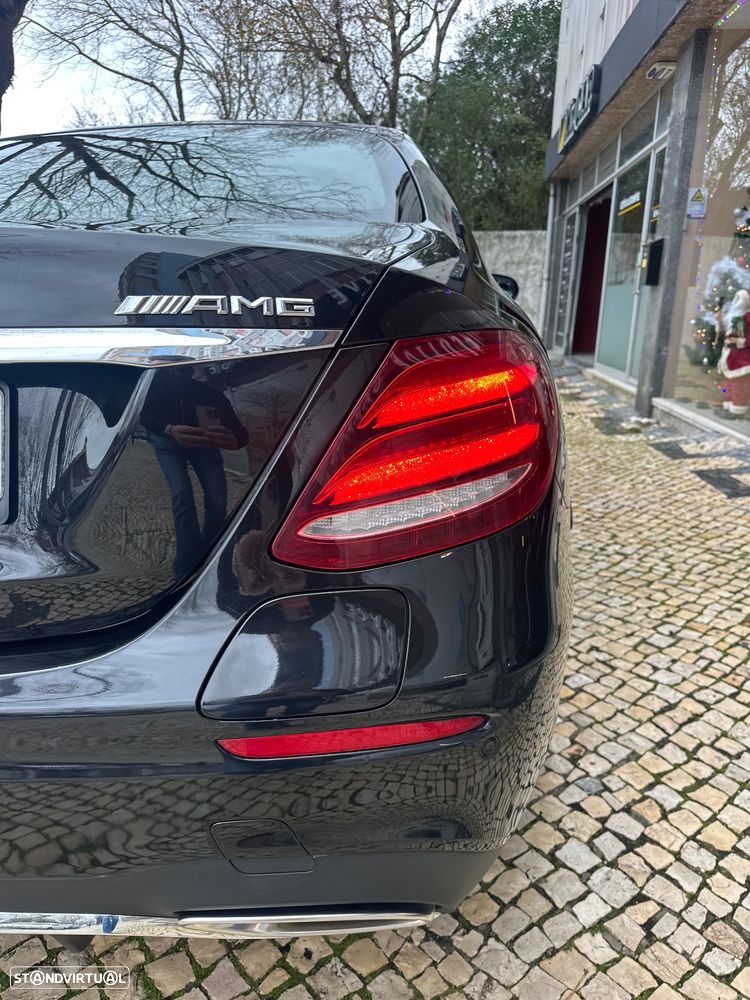 Mercedes-Benz E 300 e AMG Line - 3