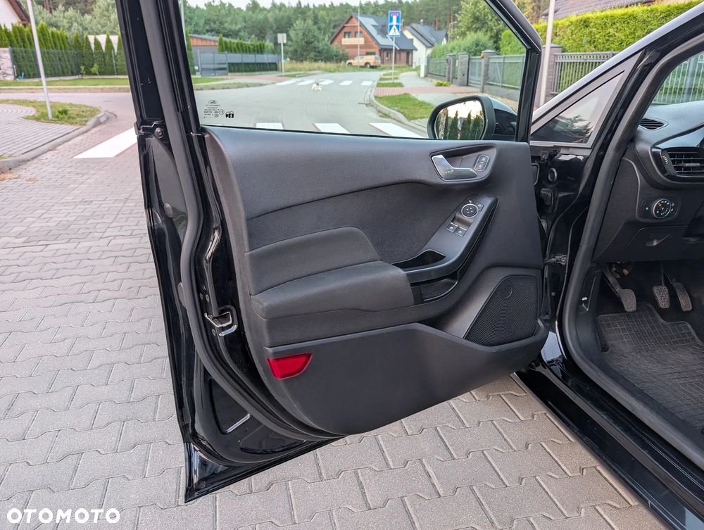 Ford Fiesta 1.5 TDCi SYNC Edition - 20