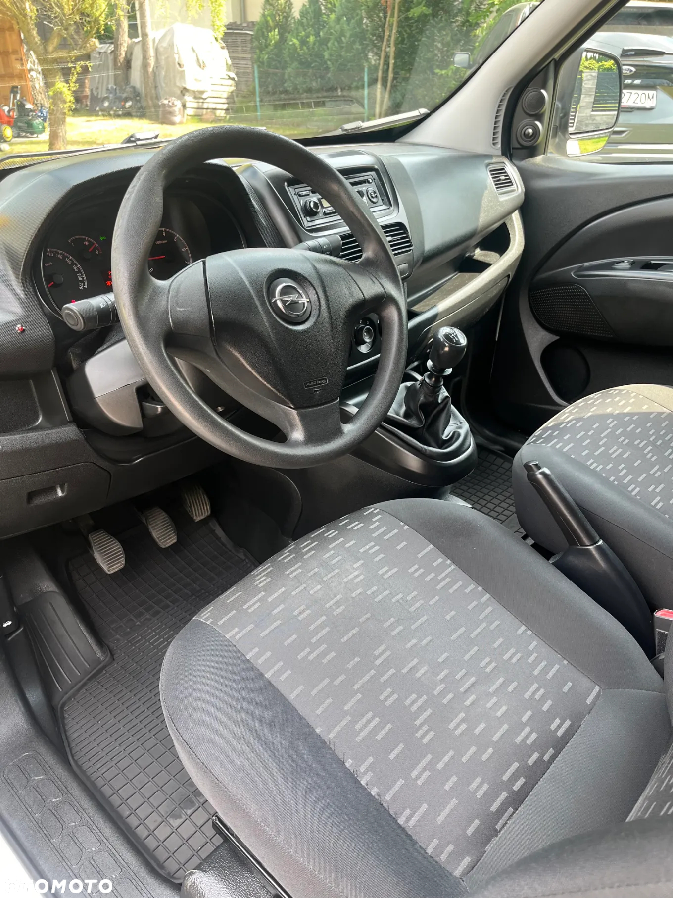 Opel COMBO MAXI 1.4 LPG 34 tyś NETTO - 12