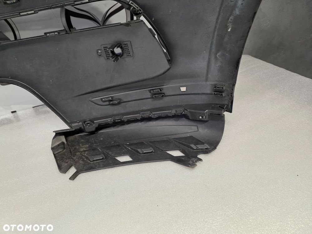 RANGE ROVER VELAR L560 17- ZDERZAK PRZEDNI PRZÓD , NA 4xPDC 4X PDC + SPRYSKI , J8A2-17F003-CAW , NR AUKCJI NZ1450 - 26