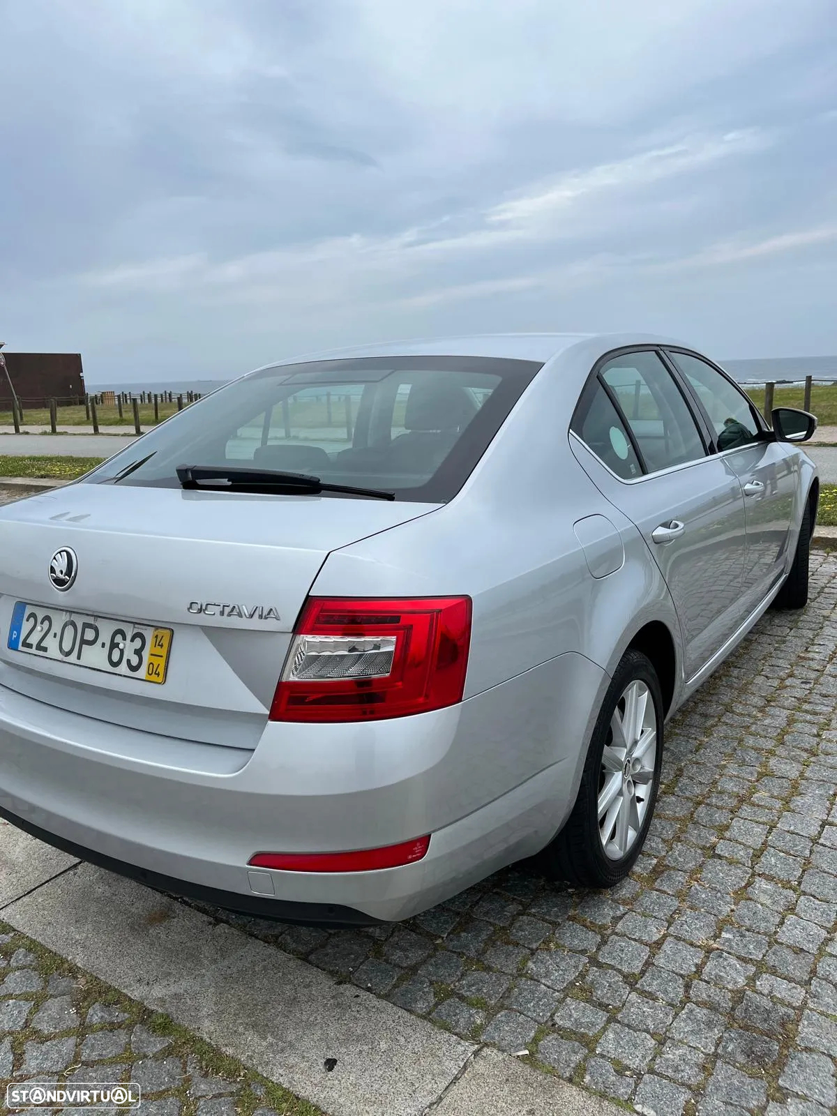 Skoda Octavia 2.0 TDI Elegance DSG - 13