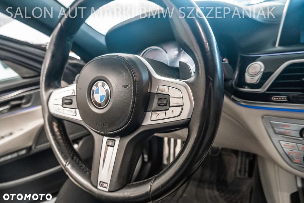 BMW Seria 7 750d xDrive - 18