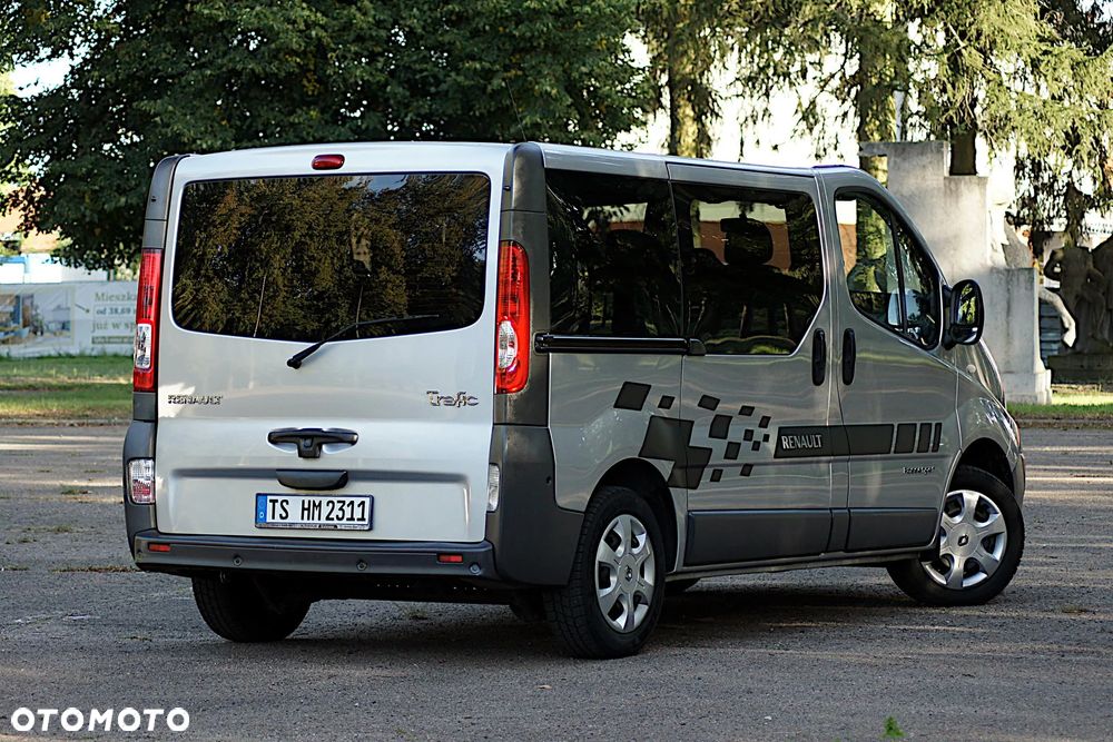 Renault Trafic L1H1 Passenger Lux - 16
