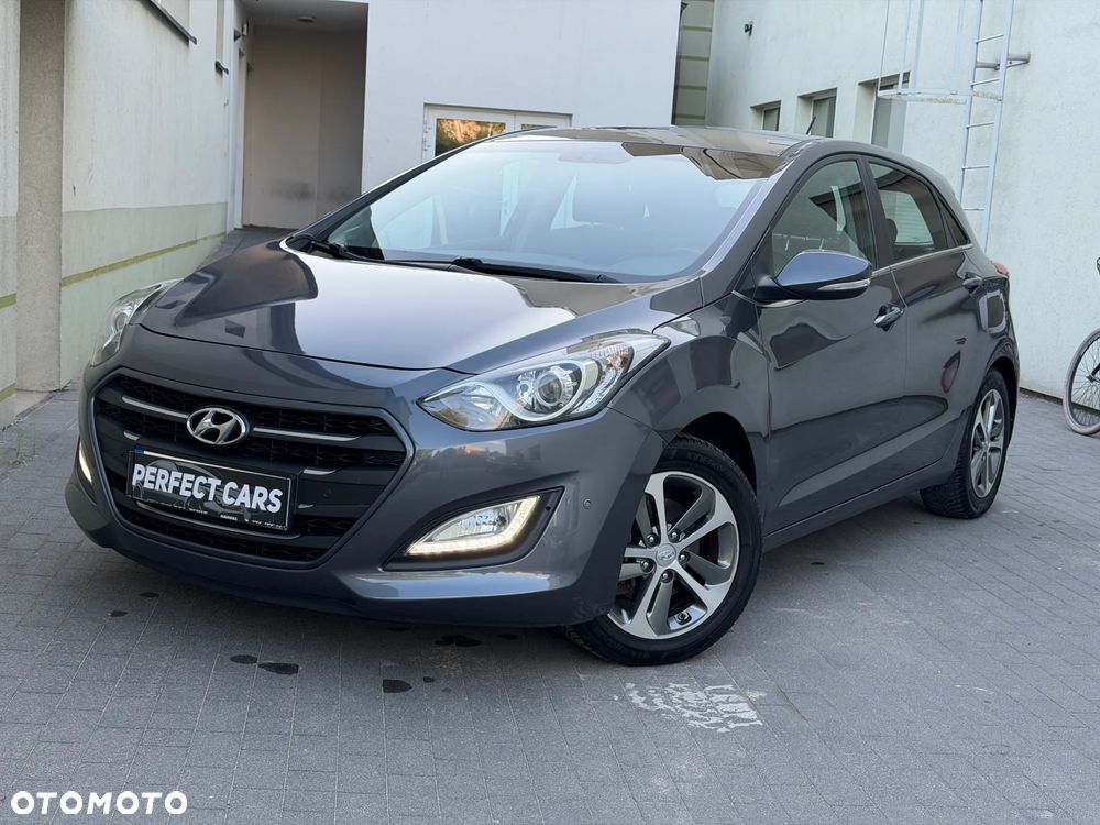 Hyundai i30 1.6 Fifa World Cup Edition - 2