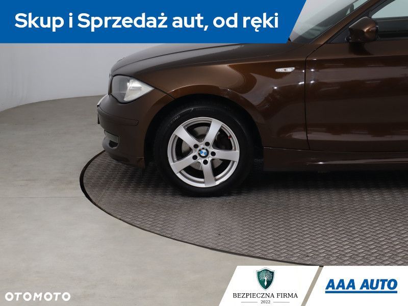 BMW Seria 1 - 15