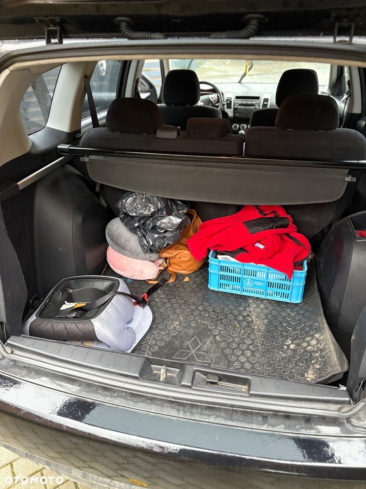 Mitsubishi Outlander 2.0 DID Instyle - 9