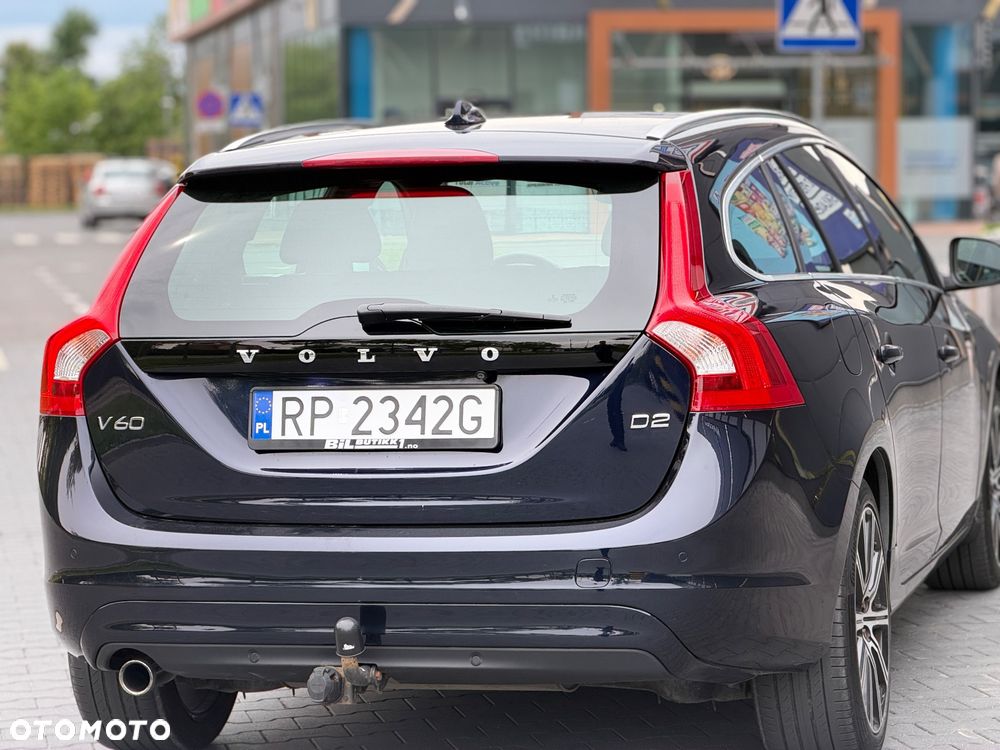Volvo V60 D2 Geartronic Summum - 25