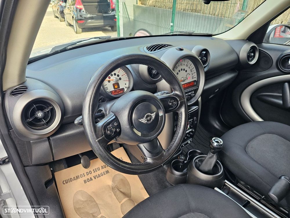 MINI Countryman One D - 9