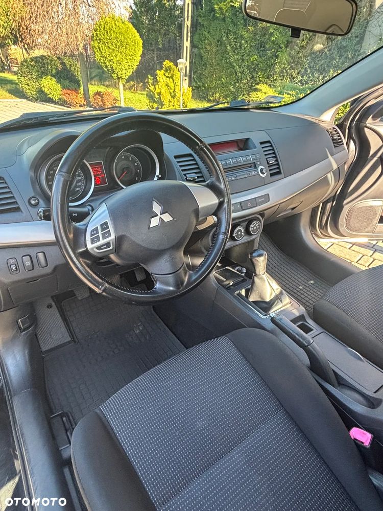 Mitsubishi Lancer 1.5 - 19