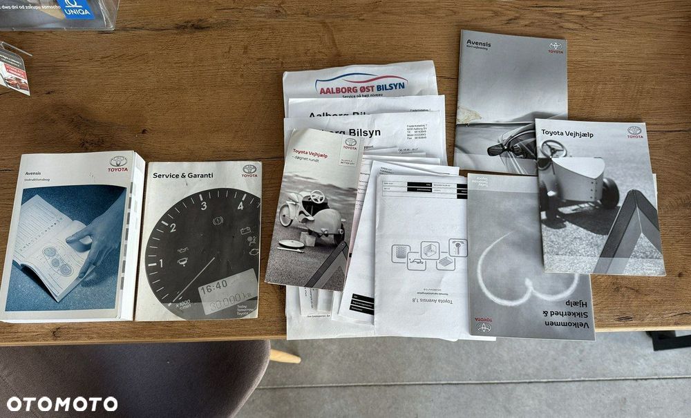 Toyota Avensis 1.8 Prestige - 10