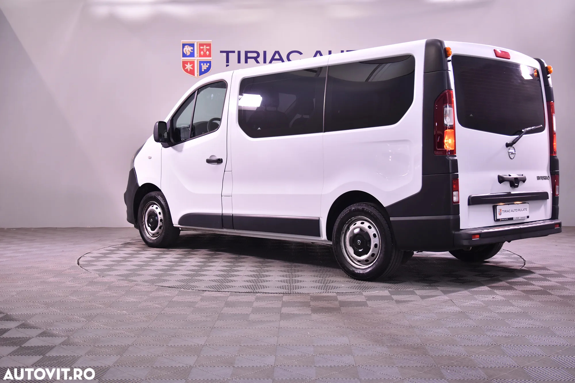 Opel Vivaro - 3