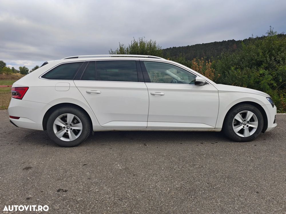 Skoda Superb 2.0 TDI DSG Premium Edition - 7