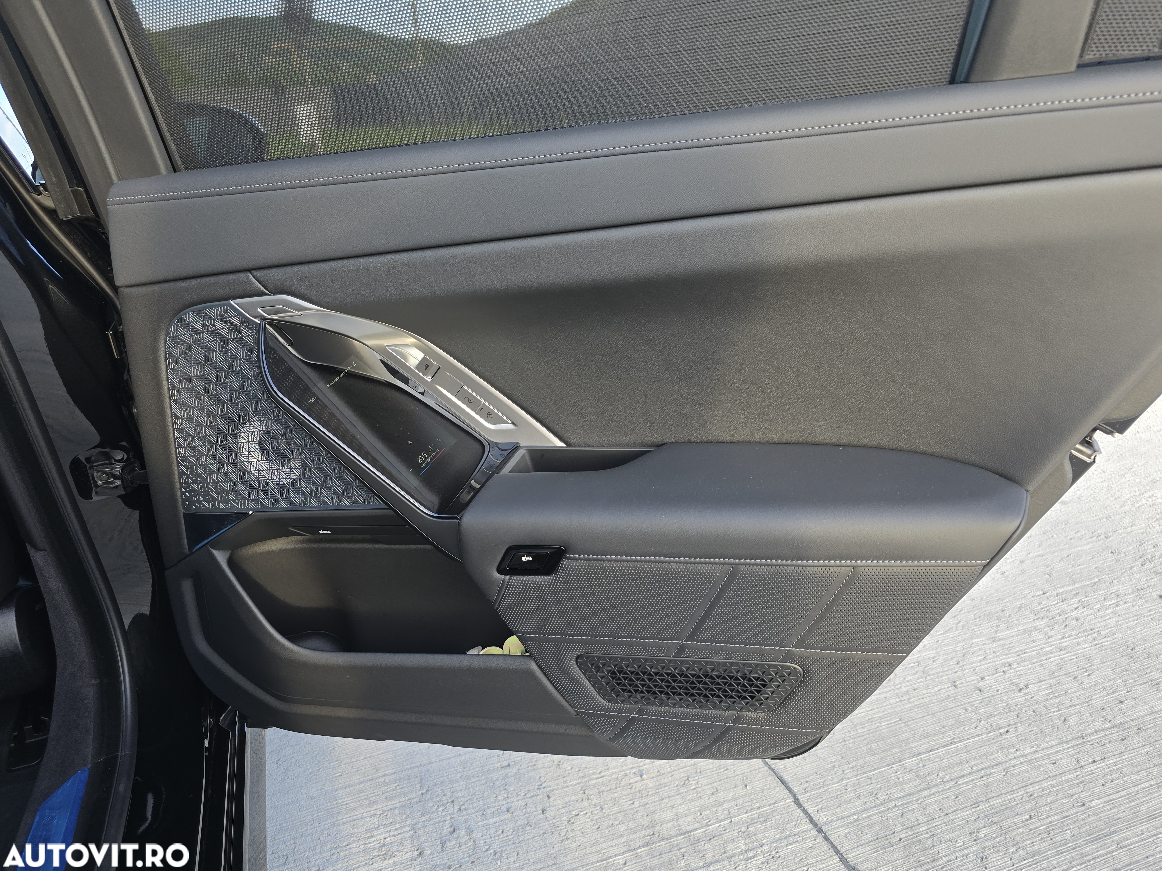 BMW Seria 7 740d xDrive MHEV - 16