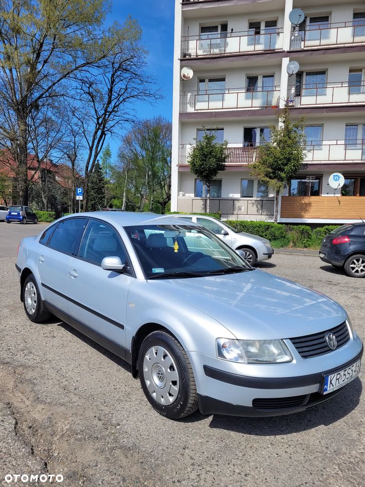Volkswagen Passat 1.8 Comfortline - 8