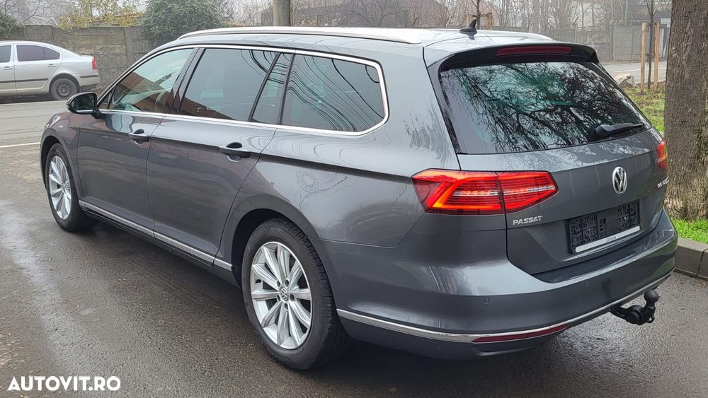 Volkswagen Passat - 4