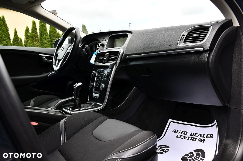 Volvo V40 T2 Drive-E Momentum - 6