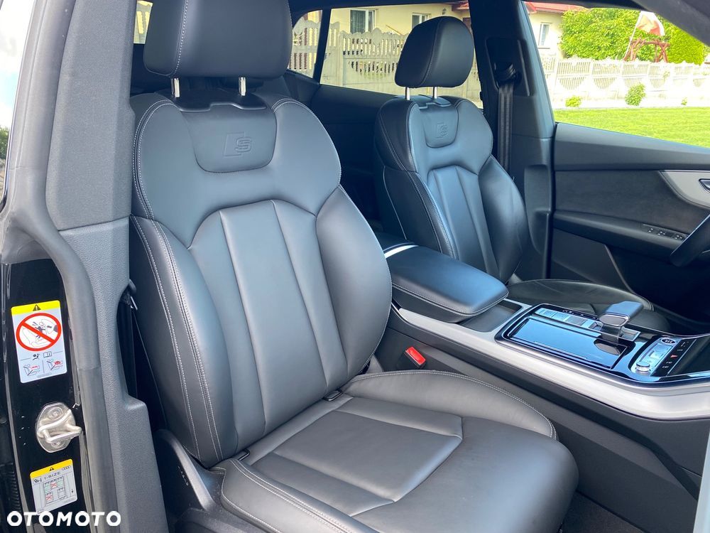 Audi Q8 55 TFSI quattro tiptronic - 18