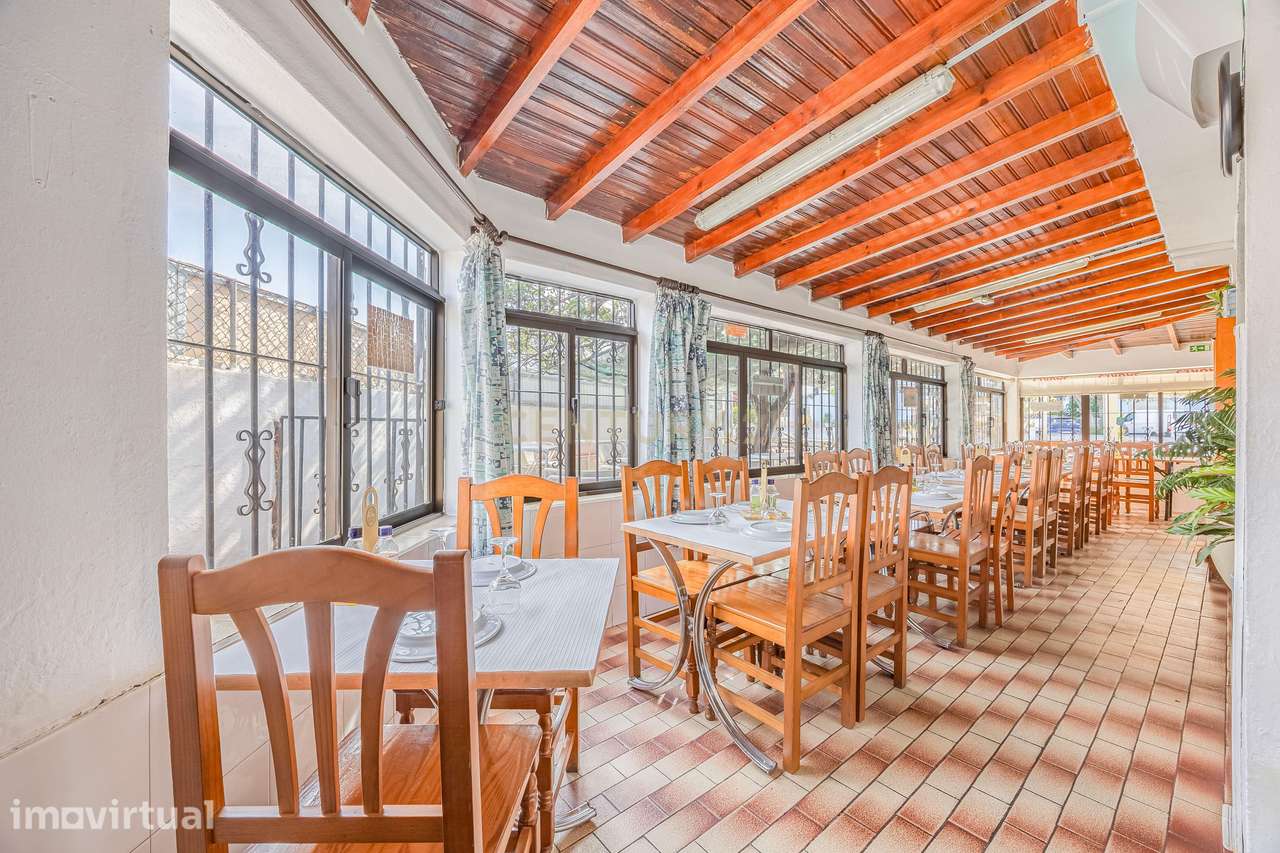 Espaço Comercial em Lagos – Uma Excelente Oportunidade de Negócio - Grande imagem: 3/31