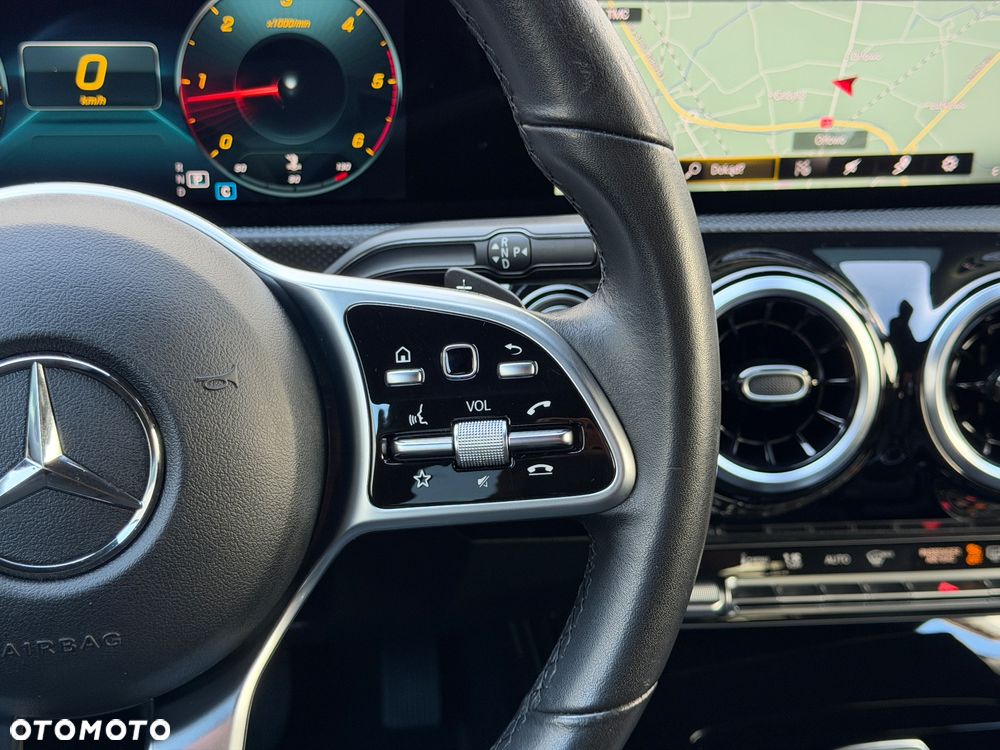Mercedes-Benz CLA - 13