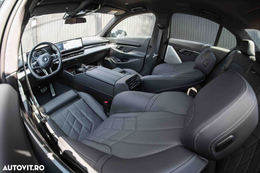 BMW Seria 5 520i AT MHEV - 9