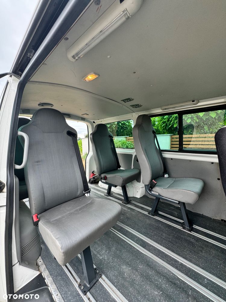 Volkswagen Transporter DSG - 11