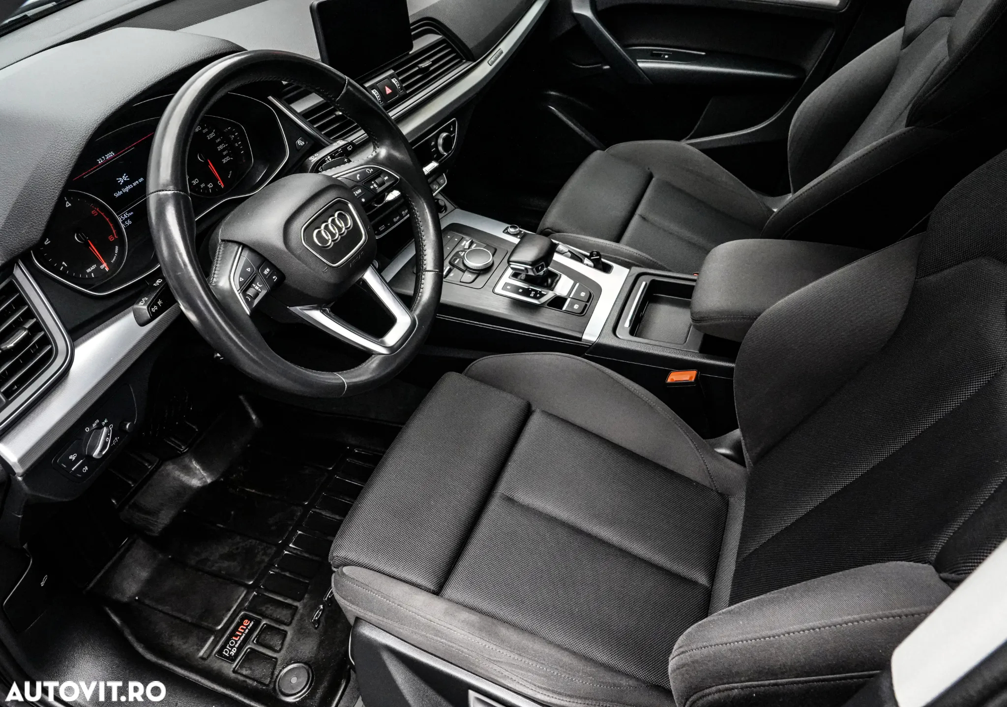Audi Q5 2.0 40 TDI quattro S tronic Design - 11
