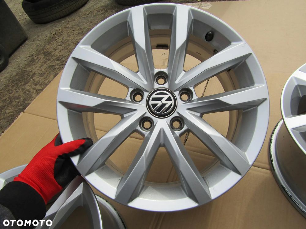 4x Felgi 16 VW T4 Touran Caddy Jetta Golf V VI VII VIII Passat B5 B6 B7 B8 6,5 j 5x112 ET41 / 3Q0601025 - 16
