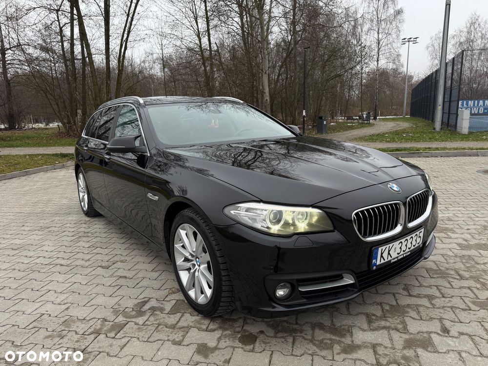 BMW Seria 5 525d Luxury Line - 8