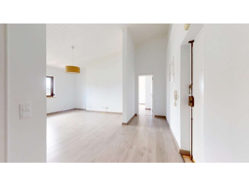 Excelente apartamento T2 a minutos da praia - Grande imagem: 5/23